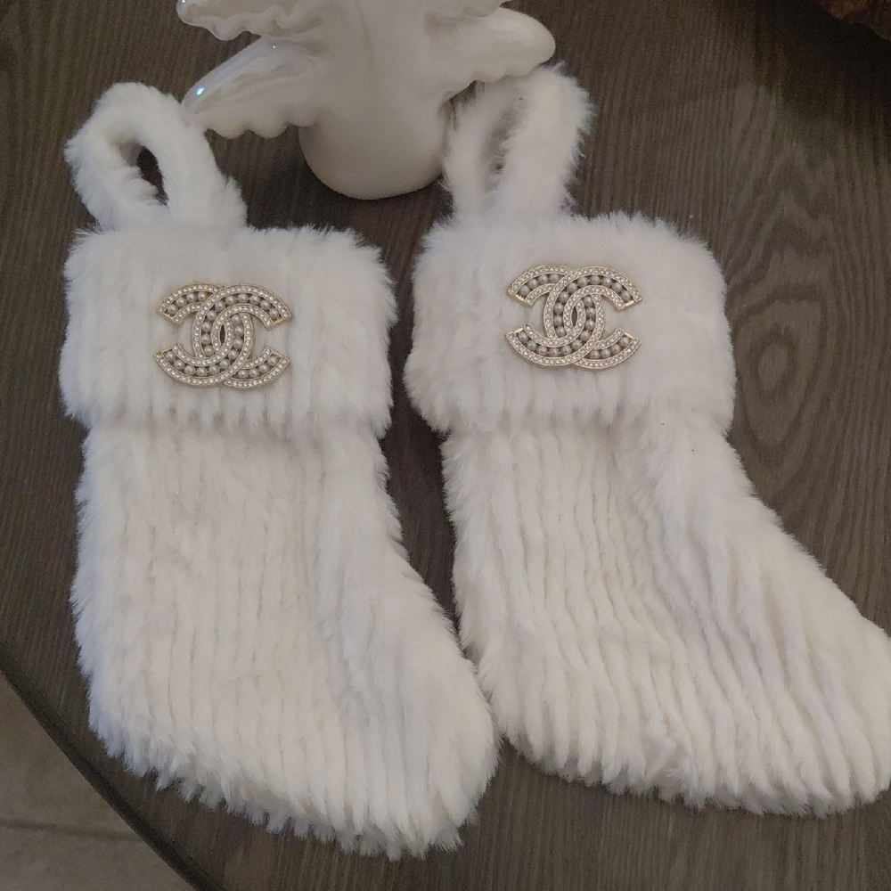 2 Chanel Off-White Fur 7" Stockings with Rhinestone Pearl Logo